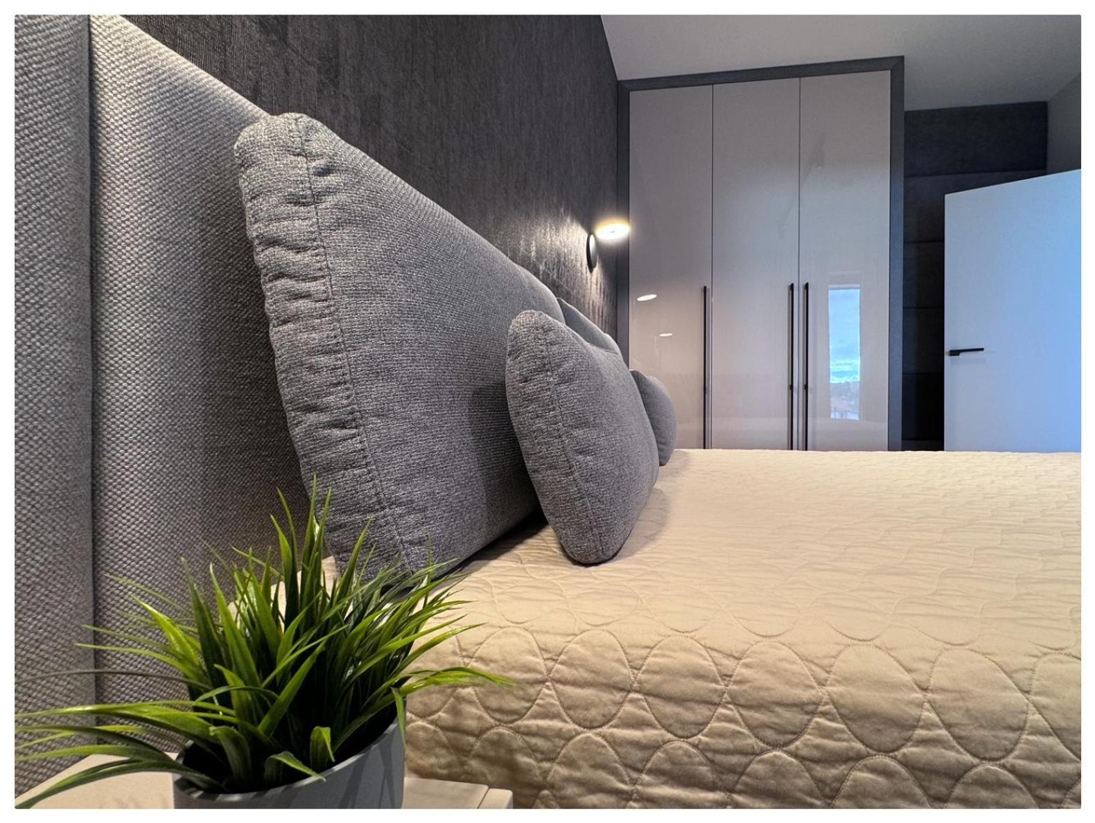 Euronia Apartment เมียนซิดดรอแย ภายนอก รูปภาพ